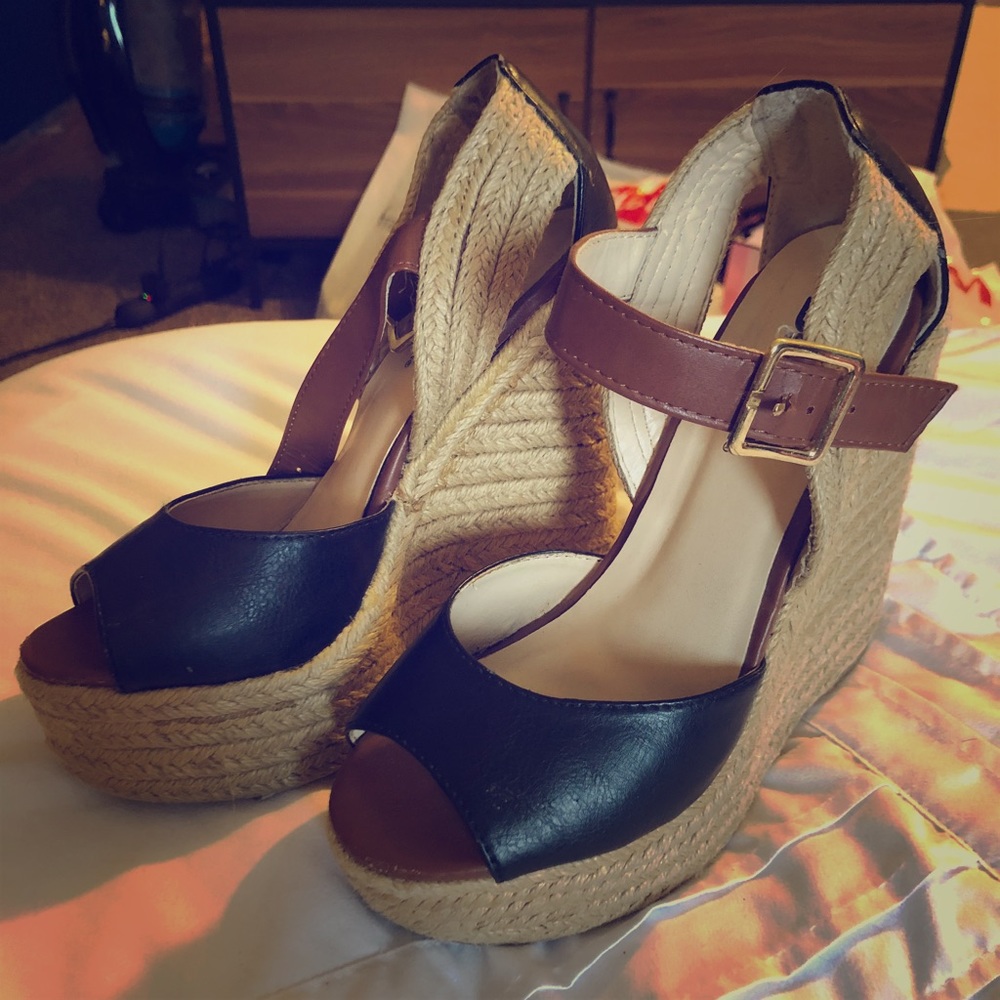 CUTE ESPADRILLES!